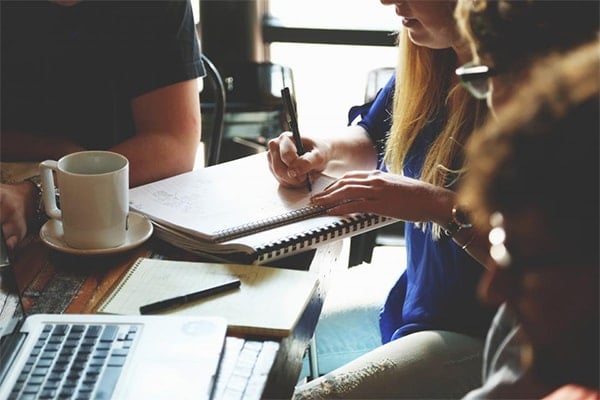 5 Quick Tips to Impress Clients and Get Work Approved | Design Clients | FlyerHeroes.com